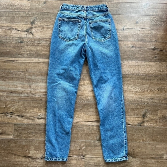 BDG Urban Outfitters Mom Jeans - Picture 4 of 7